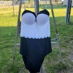 NWT Apparel Swimsuit Size M